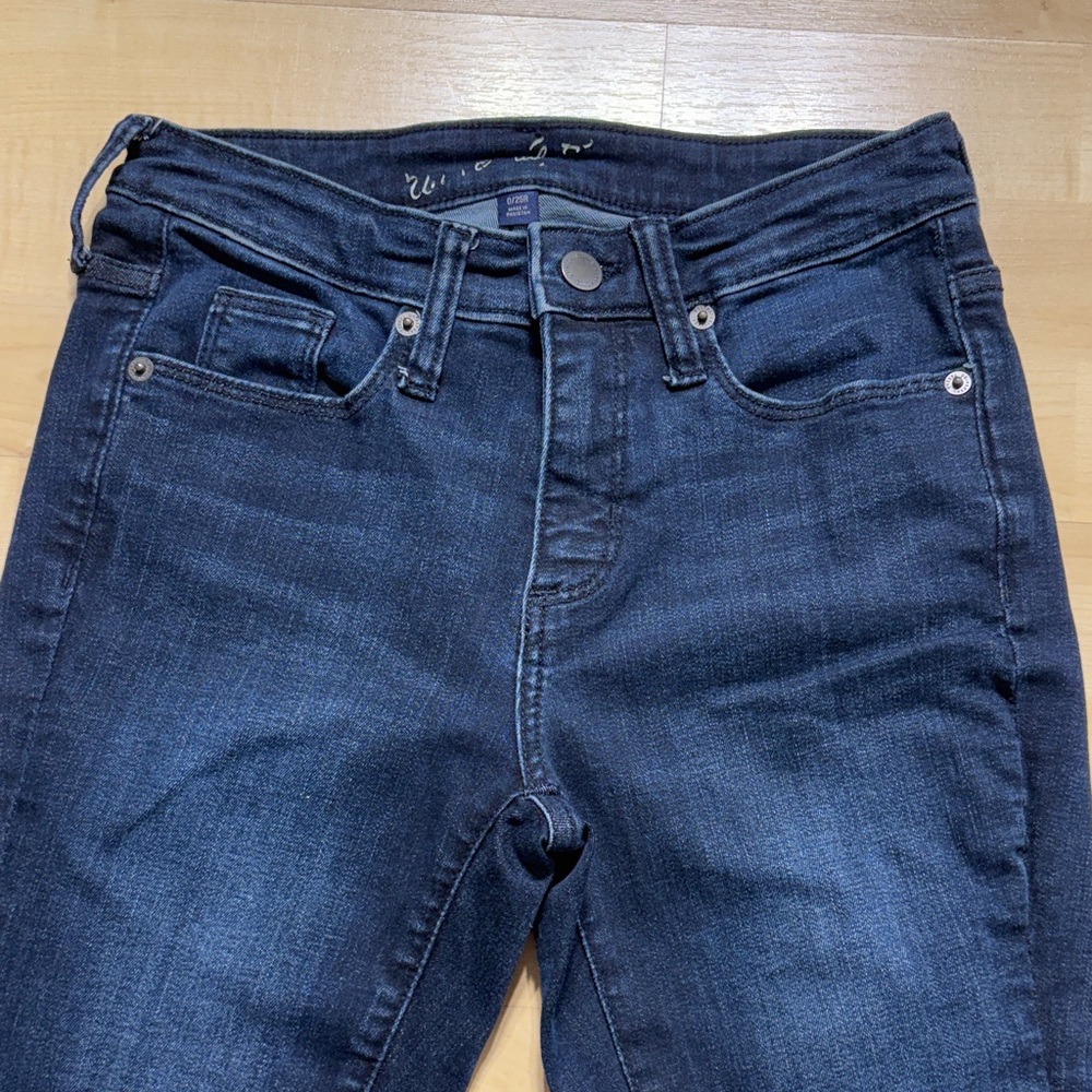 Universal Thread Women's Dark Blue Skinny Jeans - Picture 3 of 10